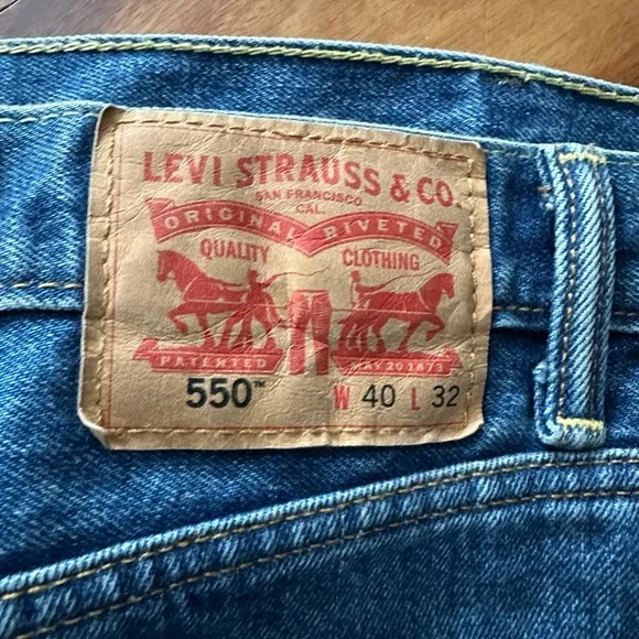 Levi’s Men’s 550 jeans 40x32 - Picture 2 of 5
